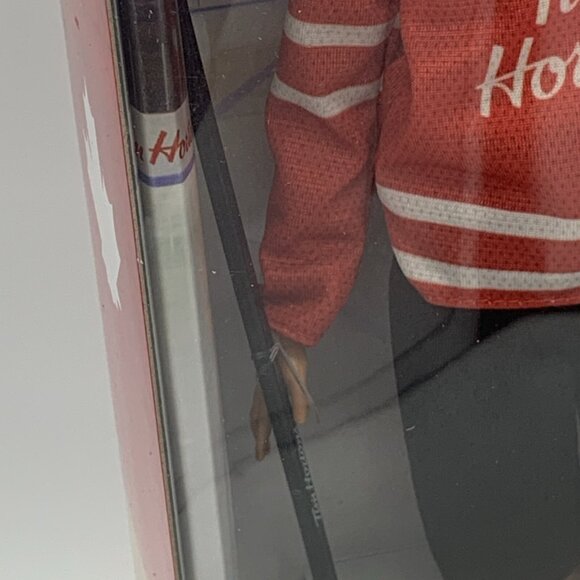 2020 Barbie Signature Doll Tim Hortons Hockey Canada New In Box! - Picture 4 of 9